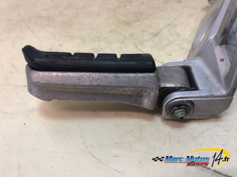 PLATINE ARRIERE GAUCHE HONDA 125 NSR R 1996