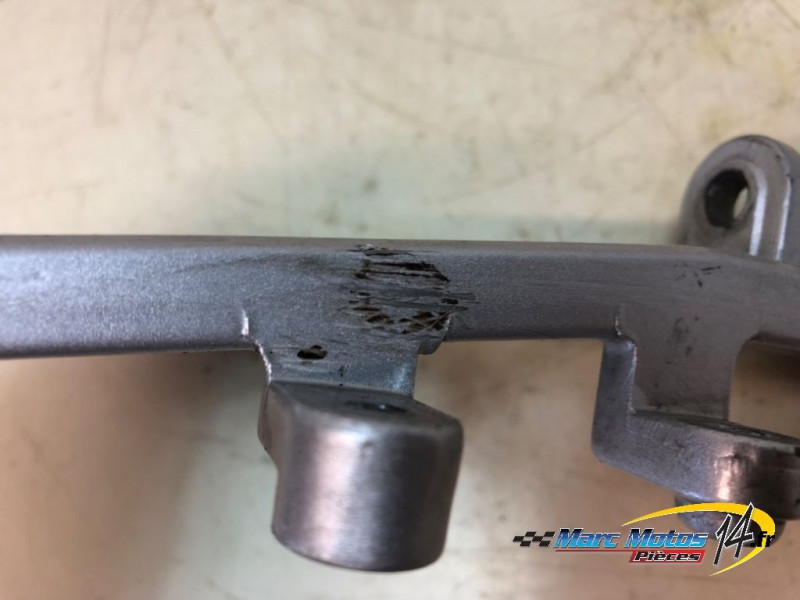 PLATINE AVANT DROITE HONDA 125 NSR R 1996