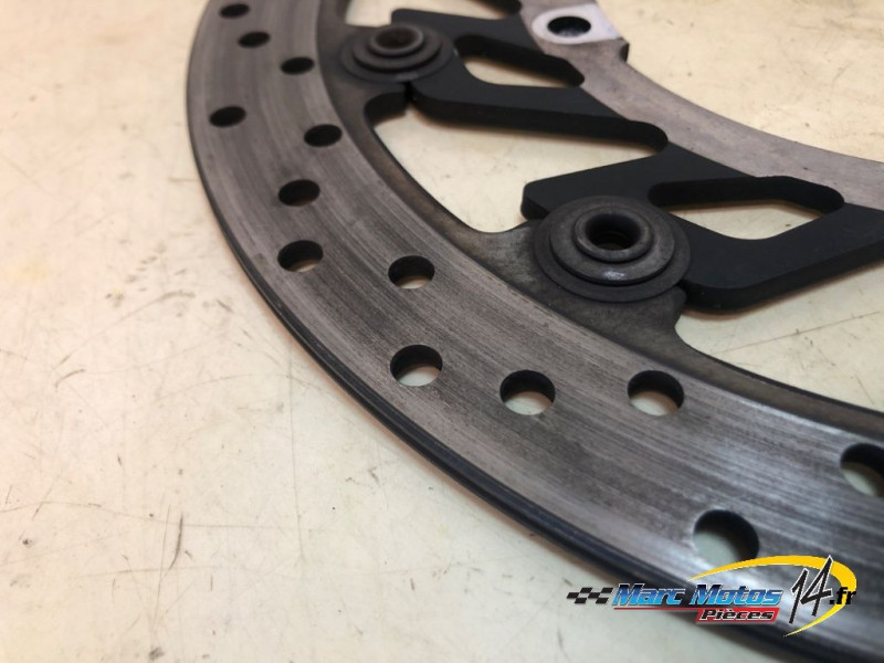 DISQUE AVANT DROIT YAMAHA R1 2009