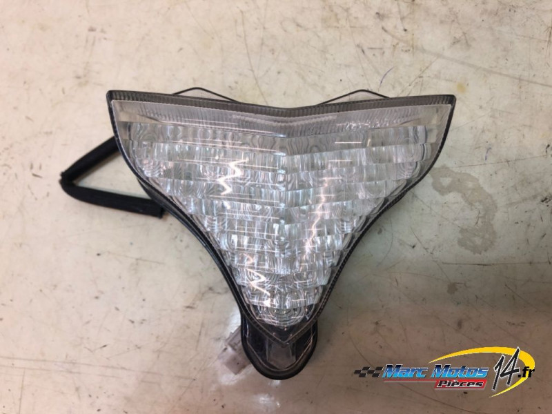 FEU ARRIERE YAMAHA R1 2009