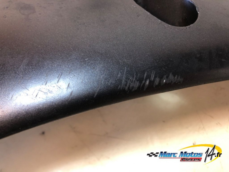 FLANC DE CARENAGE DROIT YAMAHA R1 2009