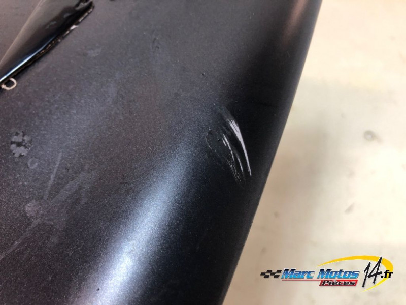 FLANC DE CARENAGE DROIT YAMAHA R1 2009