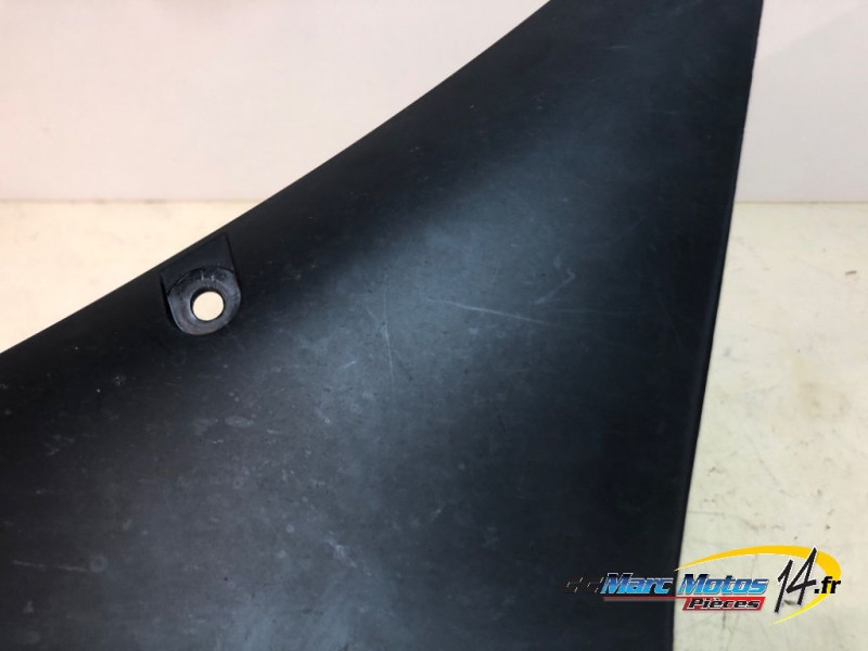 HABILLAGE DE CARENAGE GAUCHE YAMAHA R1 2009