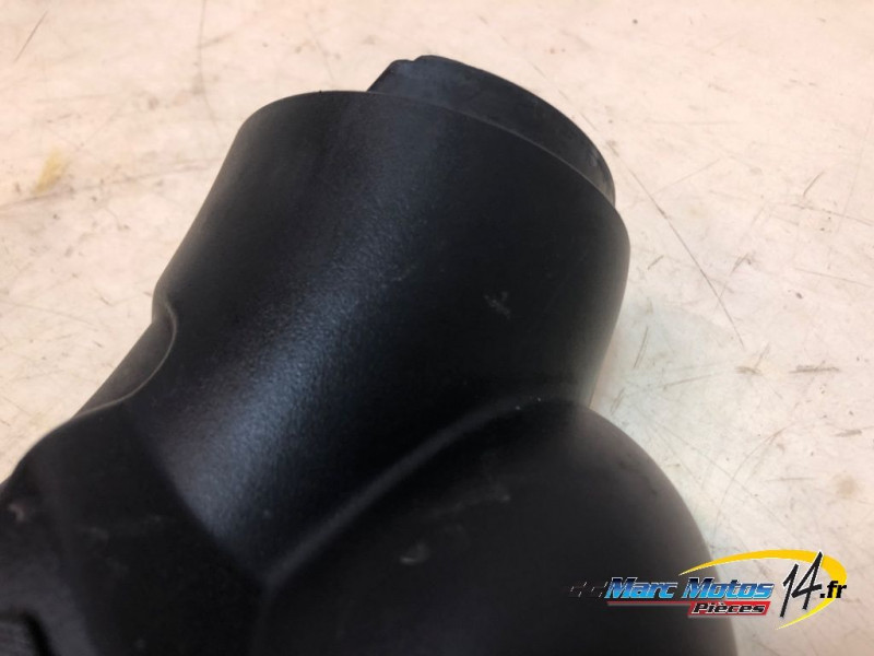 PLASTIQUES ET CAOUTCHOUCS DIVERS YAMAHA R1 2009