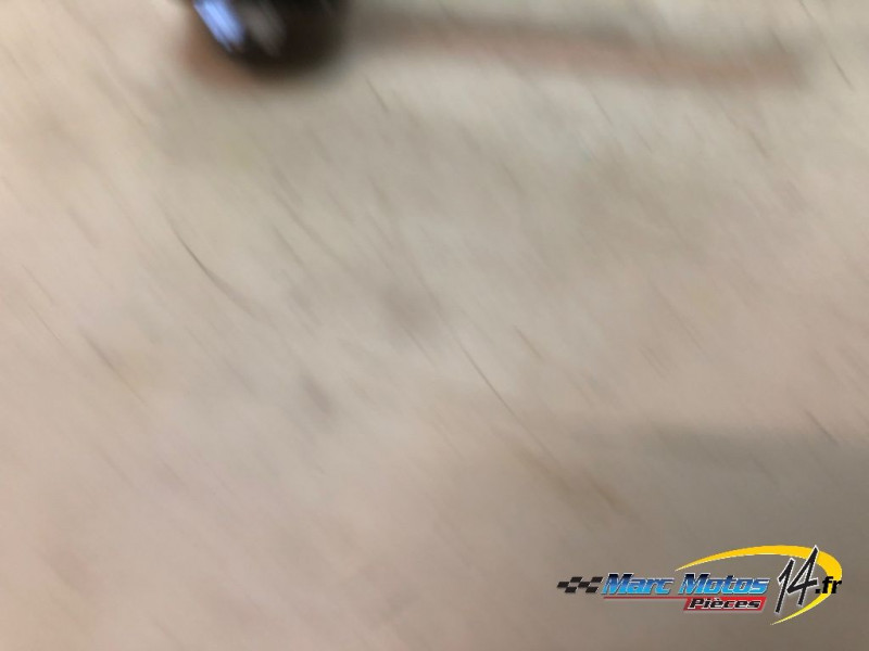 PLATINE ARRIERE GAUCHE YAMAHA R1 2009