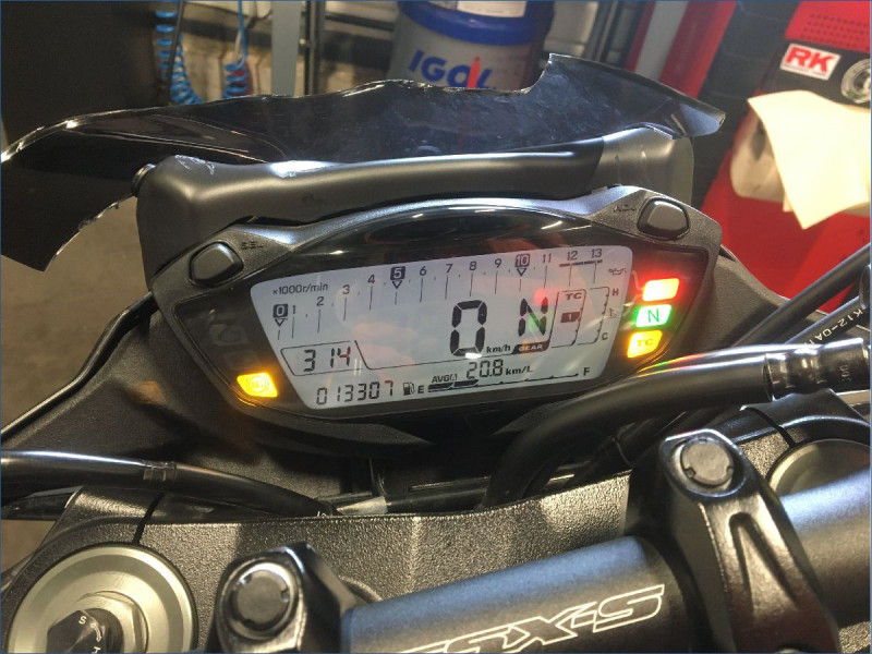SUZUKI 750 GSX-S 