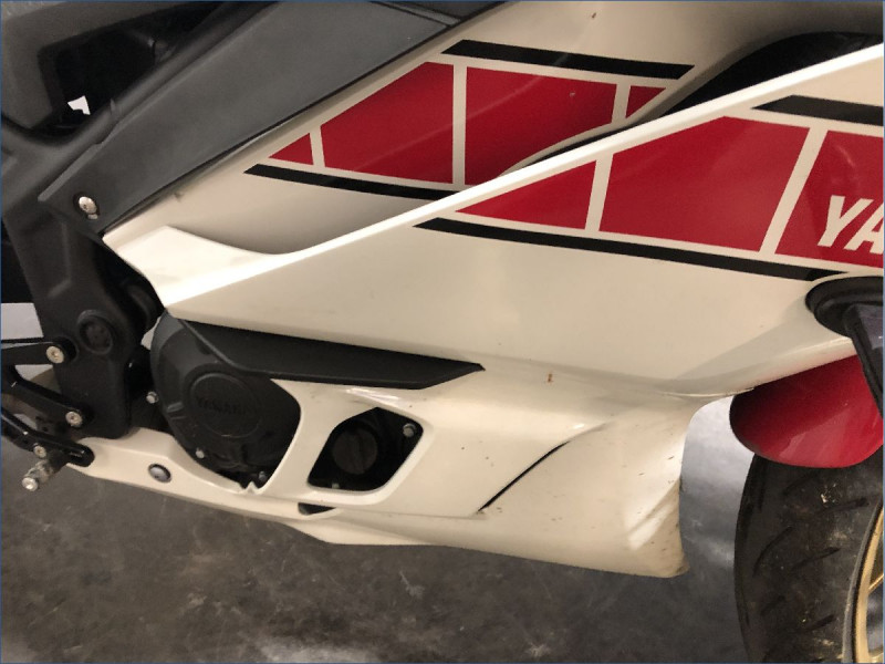 YAMAHA R3 