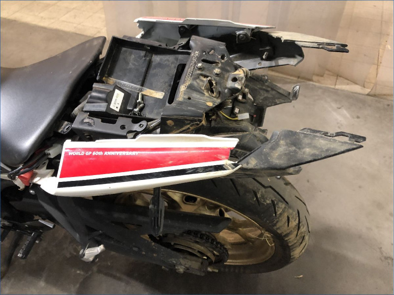 YAMAHA R3 