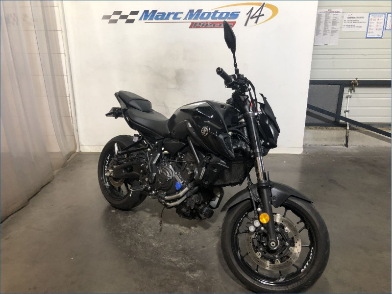 YAMAHA MT07 A2