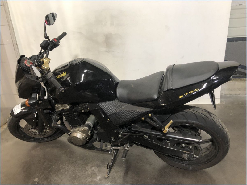 KAWASAKI Z750 N