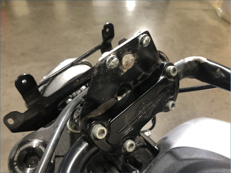 HARLEY-DAVIDSON 1870 SOFTAIL LOW RIDER S 