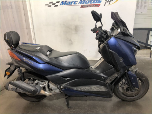 YAMAHA 125 XMAX 