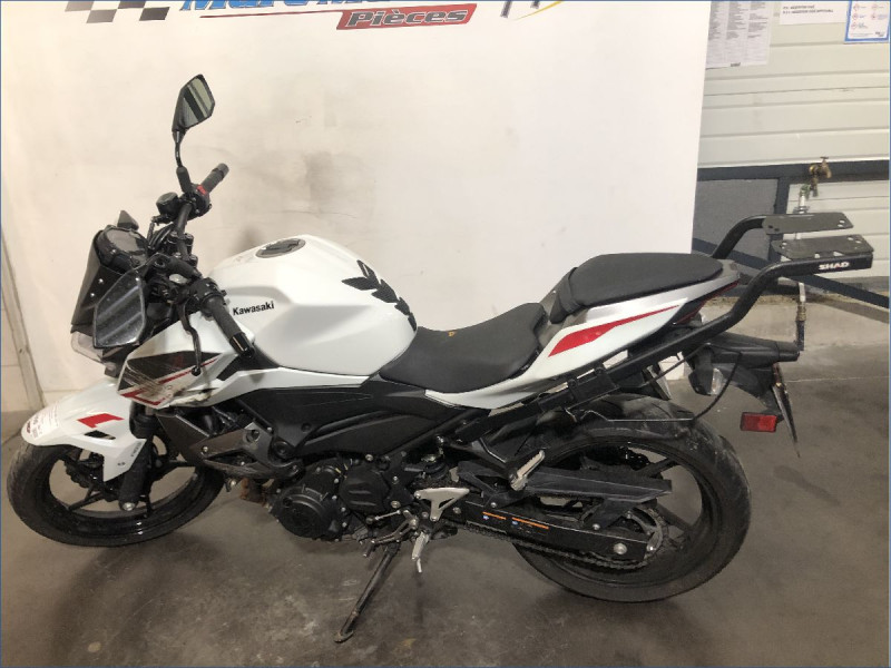 KAWASAKI Z400 