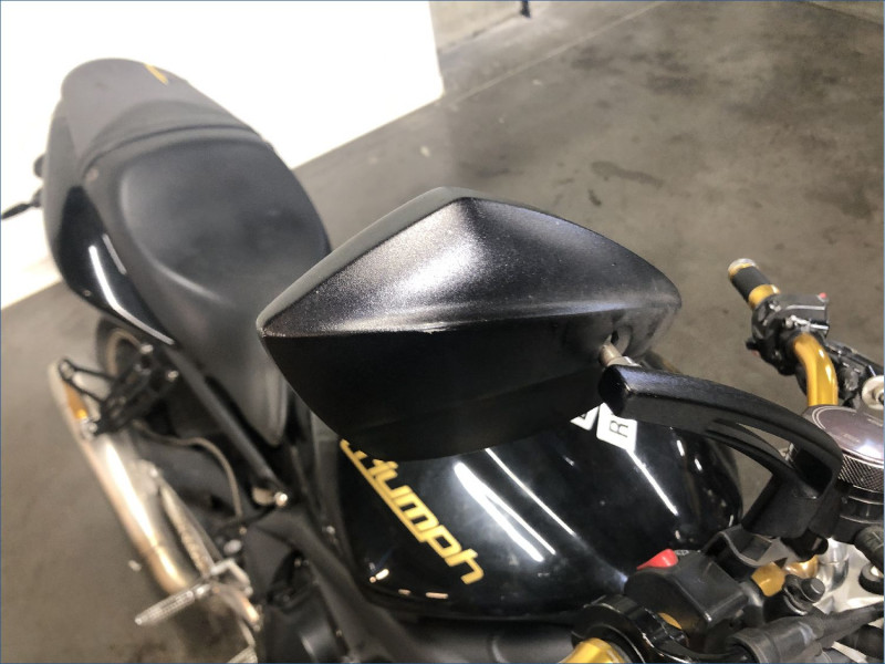 TRIUMPH 675 STREET TRIPLE 