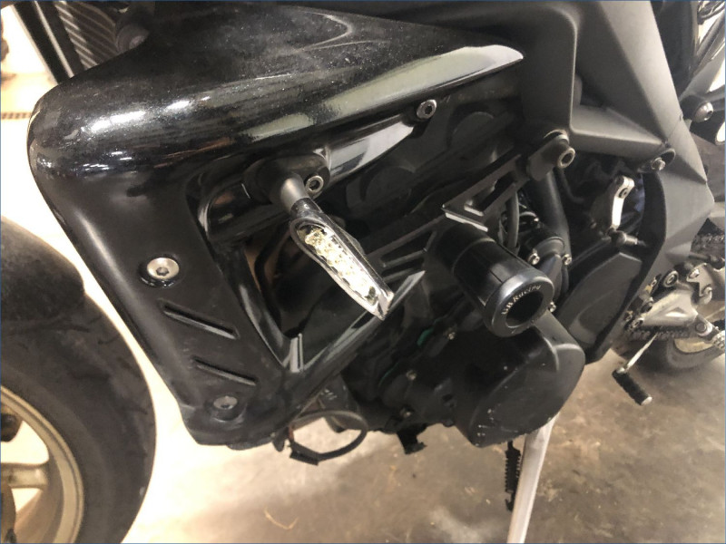 TRIUMPH 675 STREET TRIPLE 