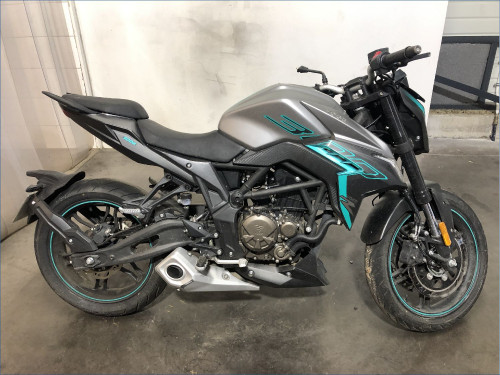 VOGE 300 R 