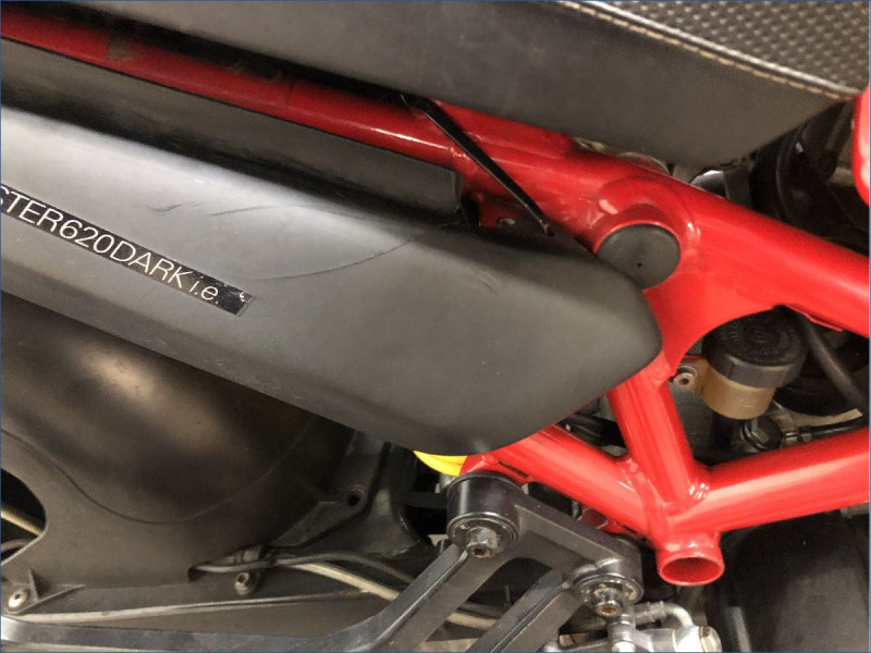 DUCATI 695 MONSTER A2