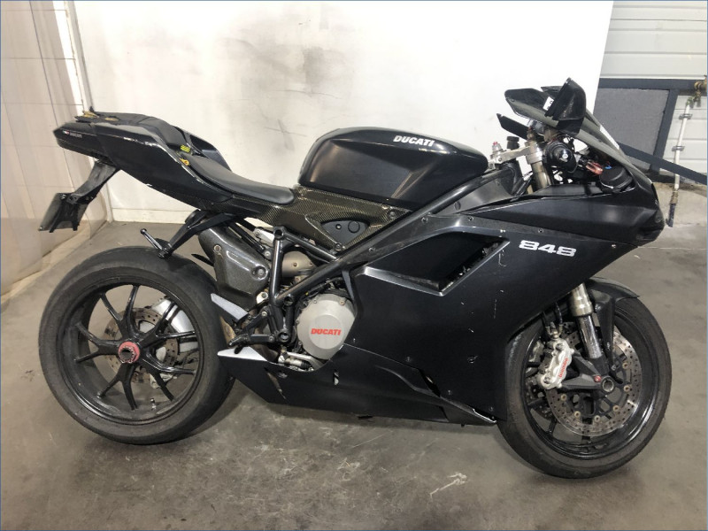 DUCATI 848 