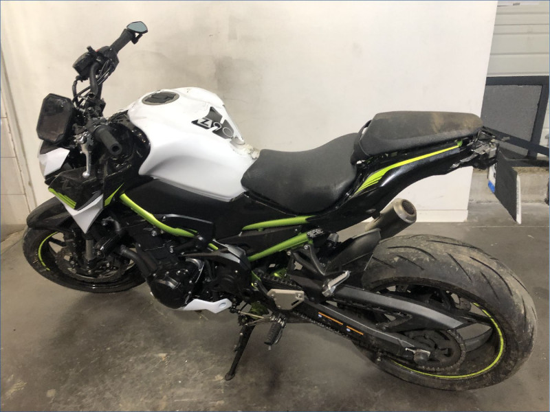 KAWASAKI Z900 A2