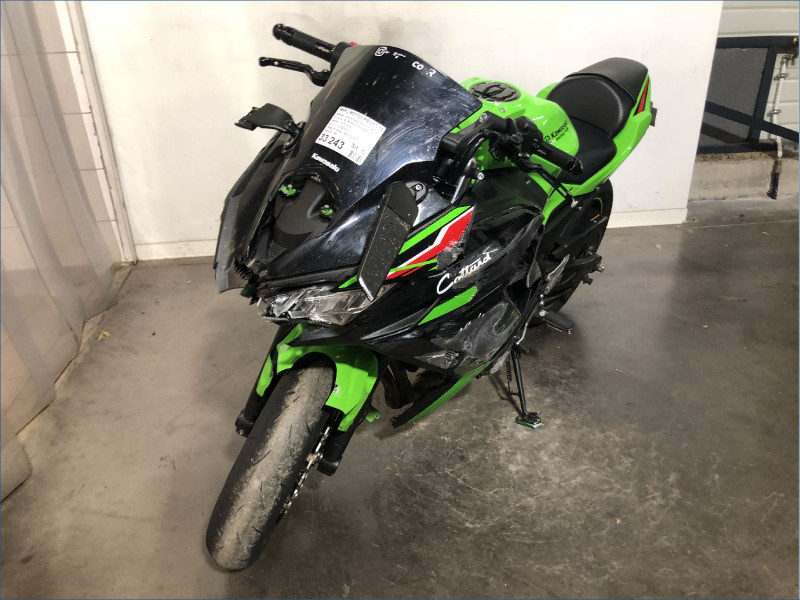 KAWASAKI 650 NINJA A2