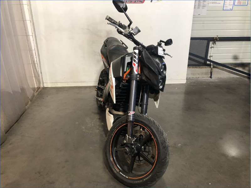 KTM 690 DUKE A2