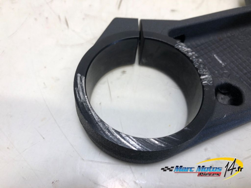TE DE FOURCHE SUPERIEUR SUZUKI 1000 GSXR 2009
