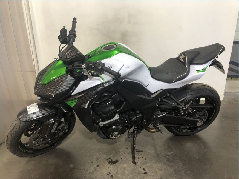 KAWASAKI Z1000 