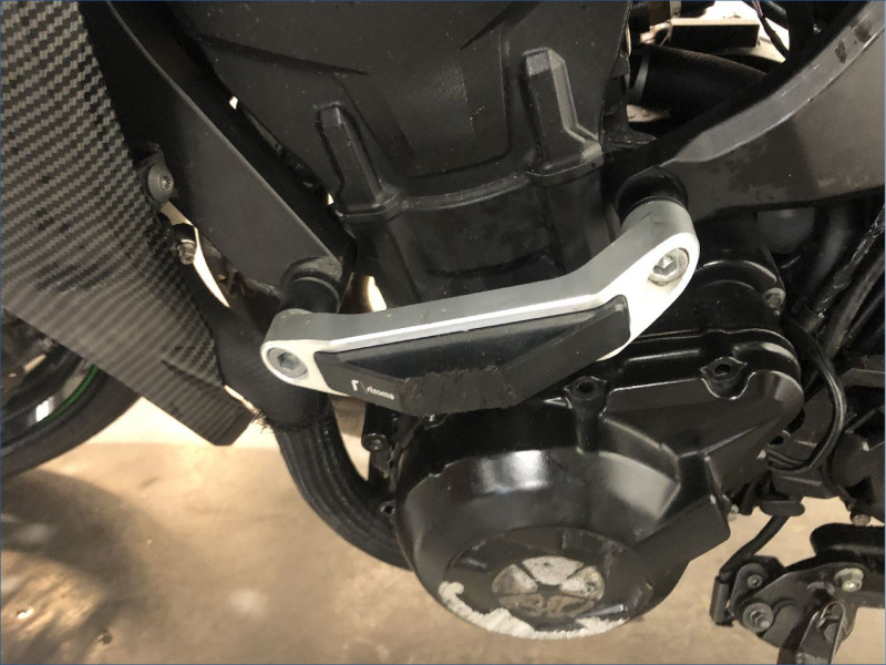 KAWASAKI Z1000 