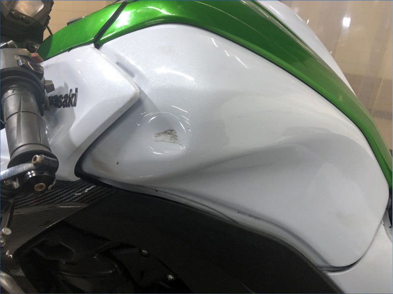 KAWASAKI Z1000 
