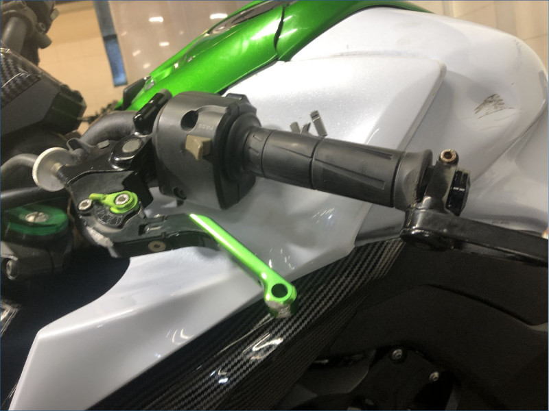 KAWASAKI Z1000 