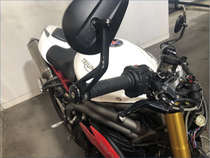 TRIUMPH 1050 SPEED TRIPLE R
