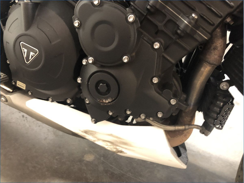 TRIUMPH 1050 SPEED TRIPLE R