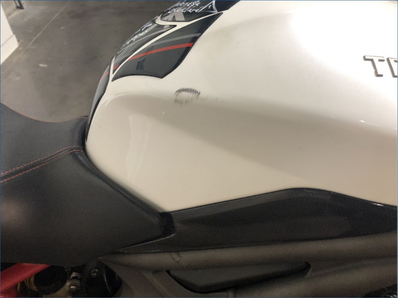 TRIUMPH 1050 SPEED TRIPLE R