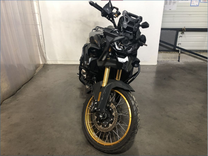 VOGE 900 DSX 