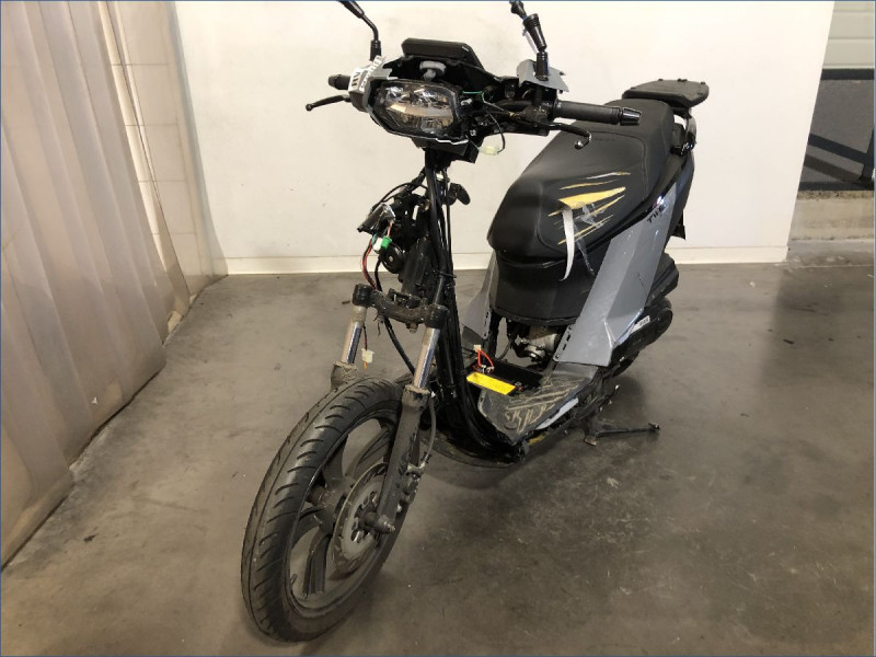 PEUGEOT 50 TWEET 