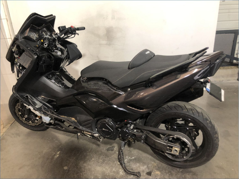 YAMAHA 530 TMAX 