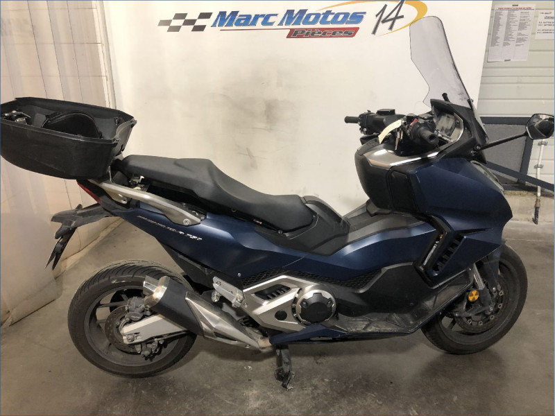 HONDA FORZA 750 