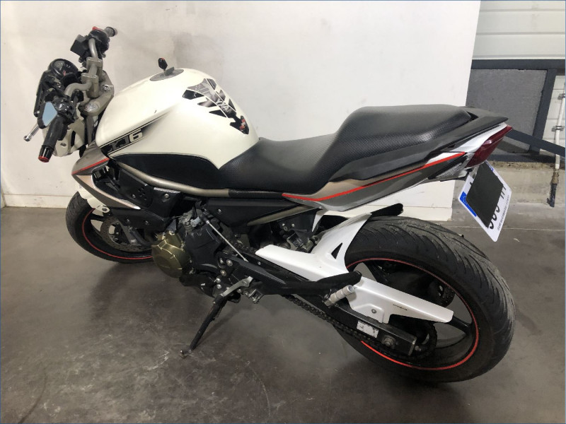 YAMAHA XJ6 N