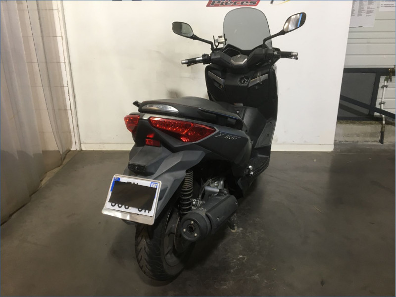 YAMAHA 125 XMAX 