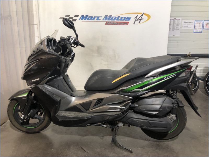 KAWASAKI J125 