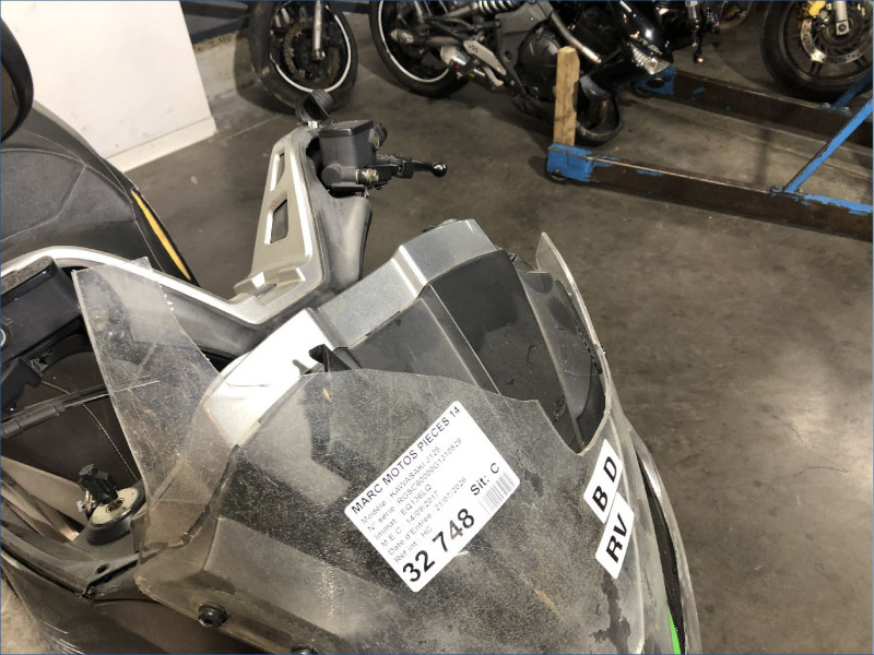 KAWASAKI J125 