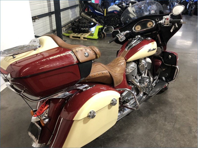 INDIAN 1811 ROADMASTER 