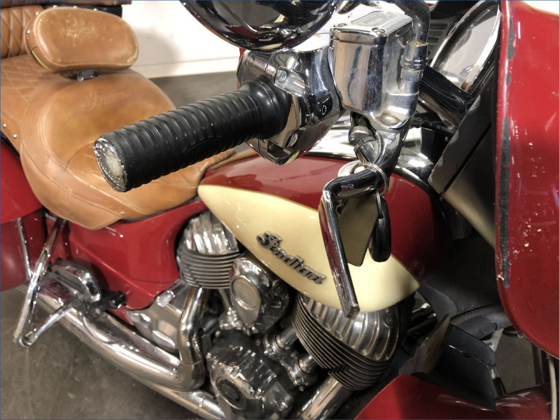 INDIAN 1811 ROADMASTER 