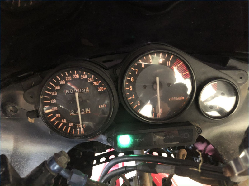 YAMAHA 1000 YZF THUNDERACE 