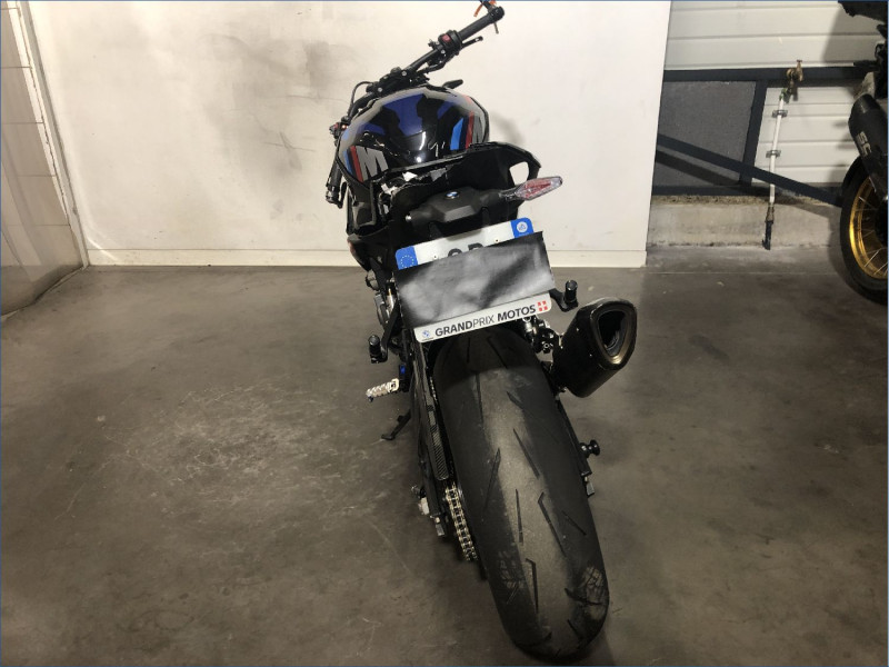 BMW M1000R 