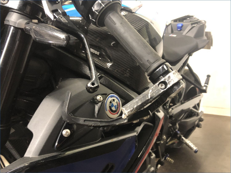 BMW M1000R 