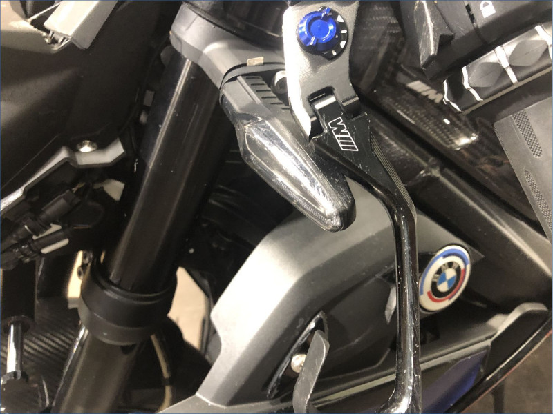 BMW M1000R 