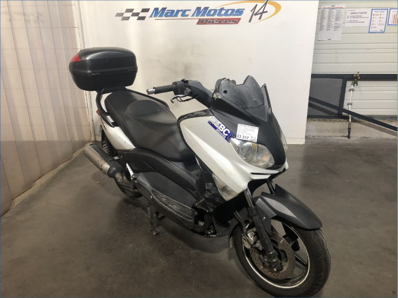 YAMAHA 125 XMAX 