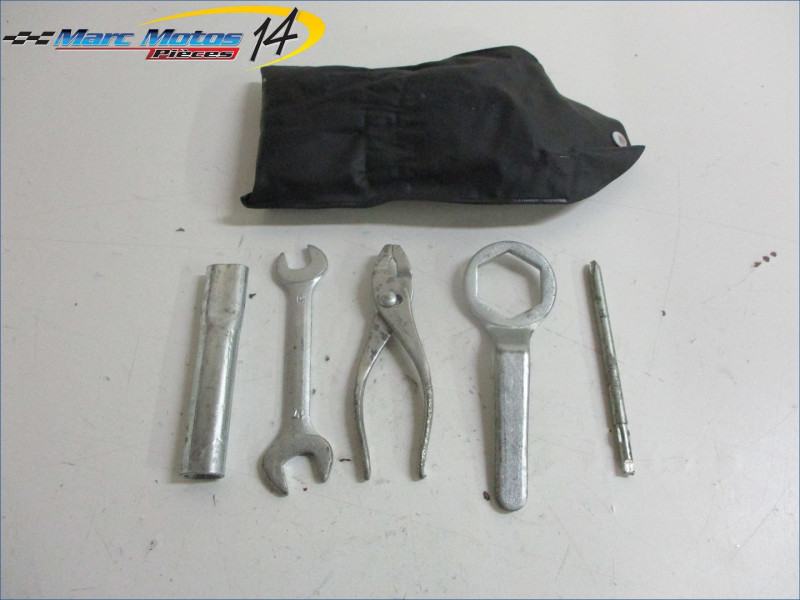 TROUSSE A OUTILS SUZUKI 600 GSXR 2006