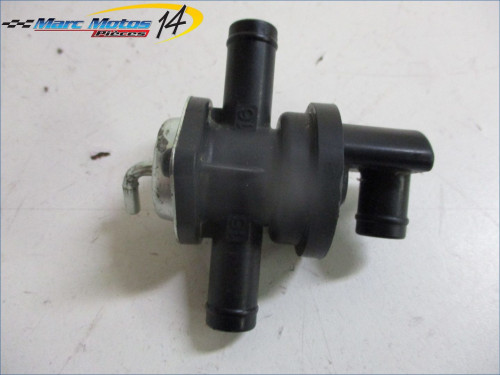 CLAPET DE RECYCLAGE DES GAZ HONDA 125 VARADERO 2005